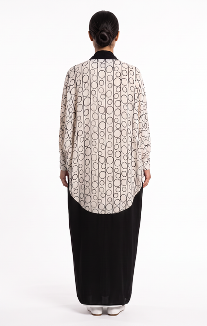 Monochrome Abaya - عباية مونوكروم