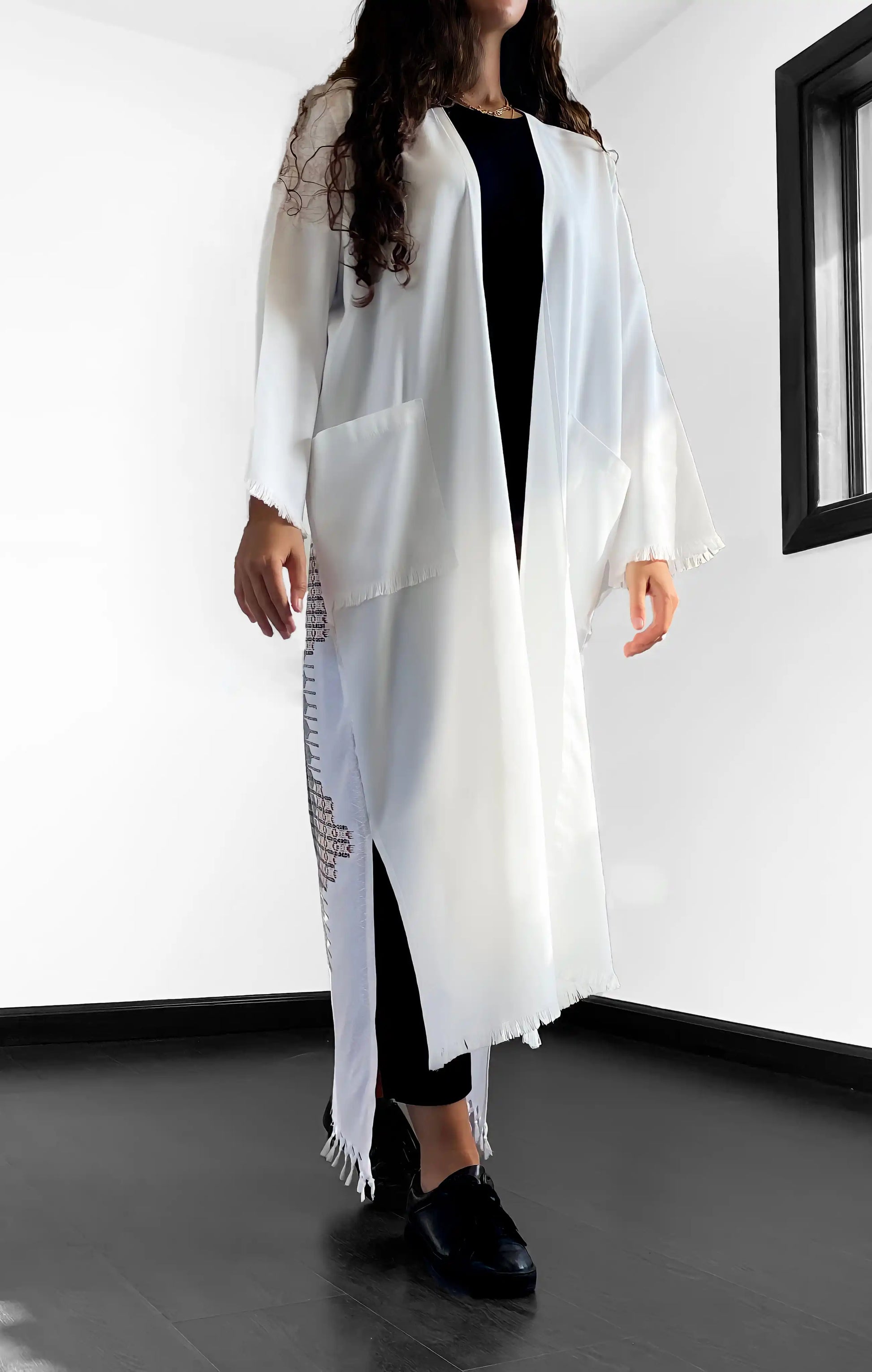 white - Raw Mestika