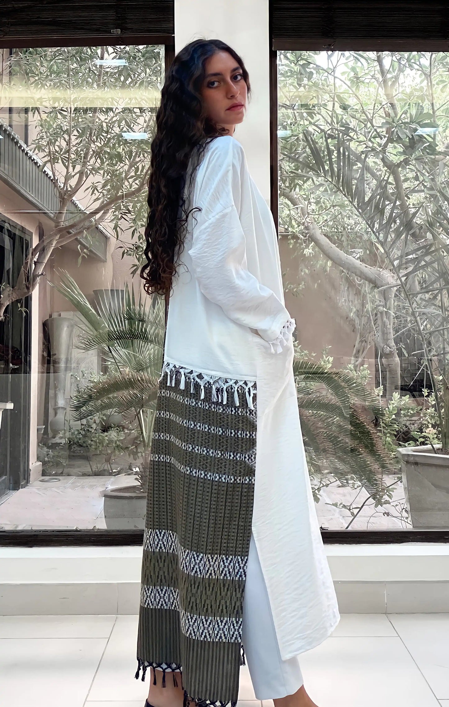 white2 - Raw Mestika